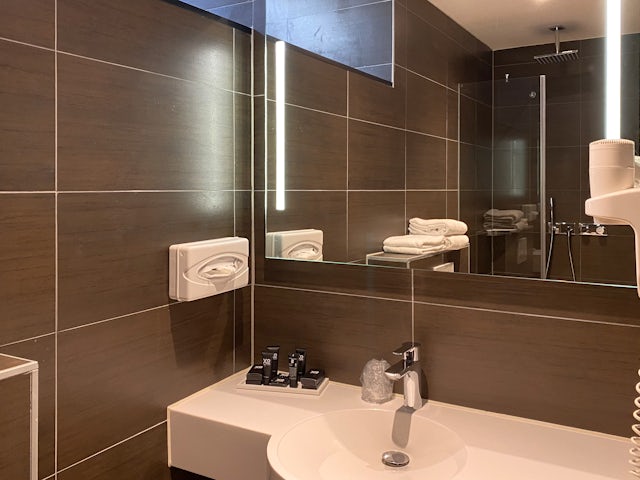 Bathroom of Souterrain Twin room